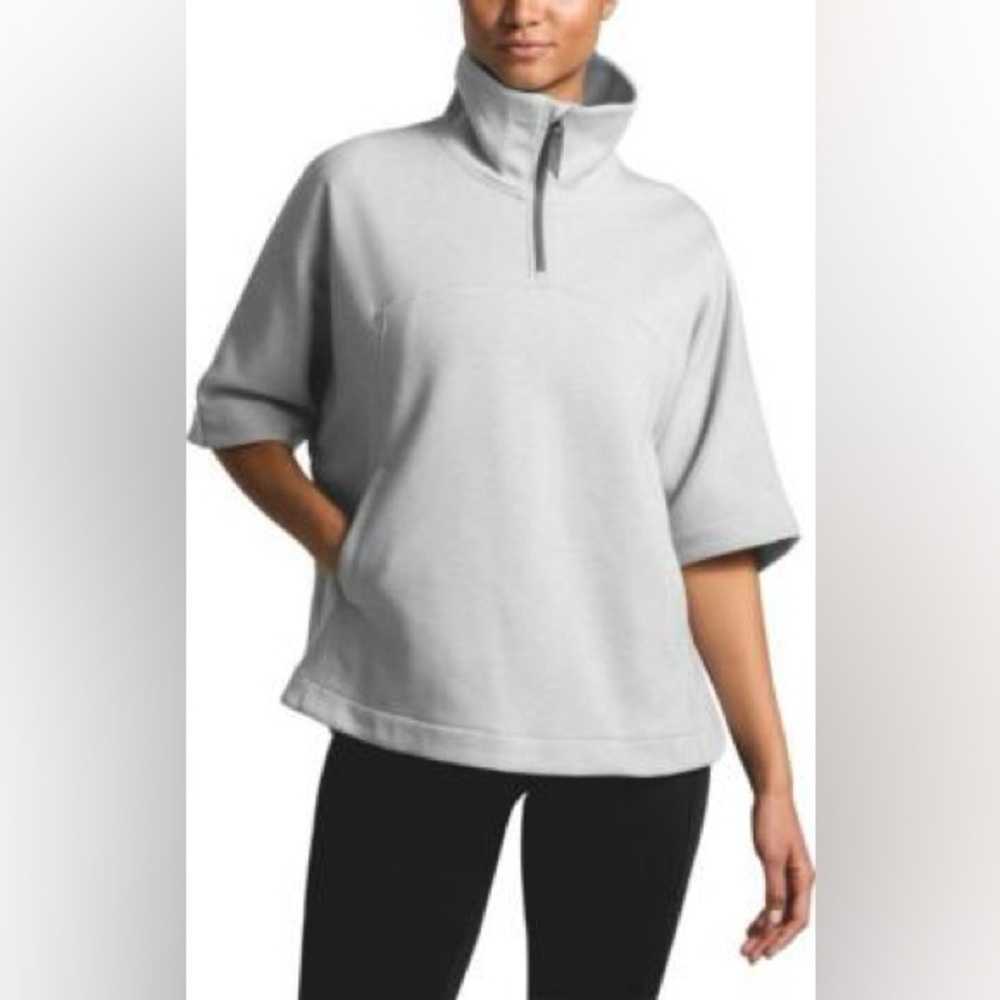 The North Face Slacker Poncho Women’s Top 1/4 zip Size XS / Small
